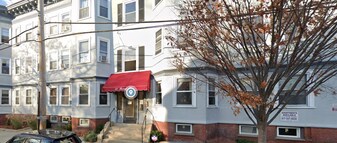 30 Frost St, Unit 2 in Cambridge, MA - Building Photo