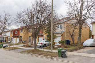 28 Haven Hill Sq in Toronto, ON - Building Photo - Building Photo