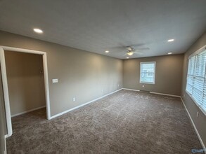 900 Barclift St NW in Hartselle, AL - Building Photo - Building Photo