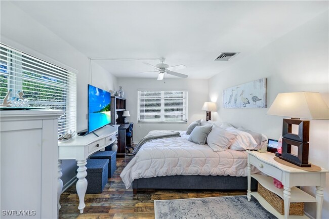 property at 1382 Jamaica Rd