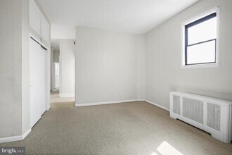 2340 S 12th St in Philadelphia, PA - Building Photo - Building Photo