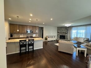 50044 Norfolk Ct in Canton Township, MI - Building Photo - Building Photo