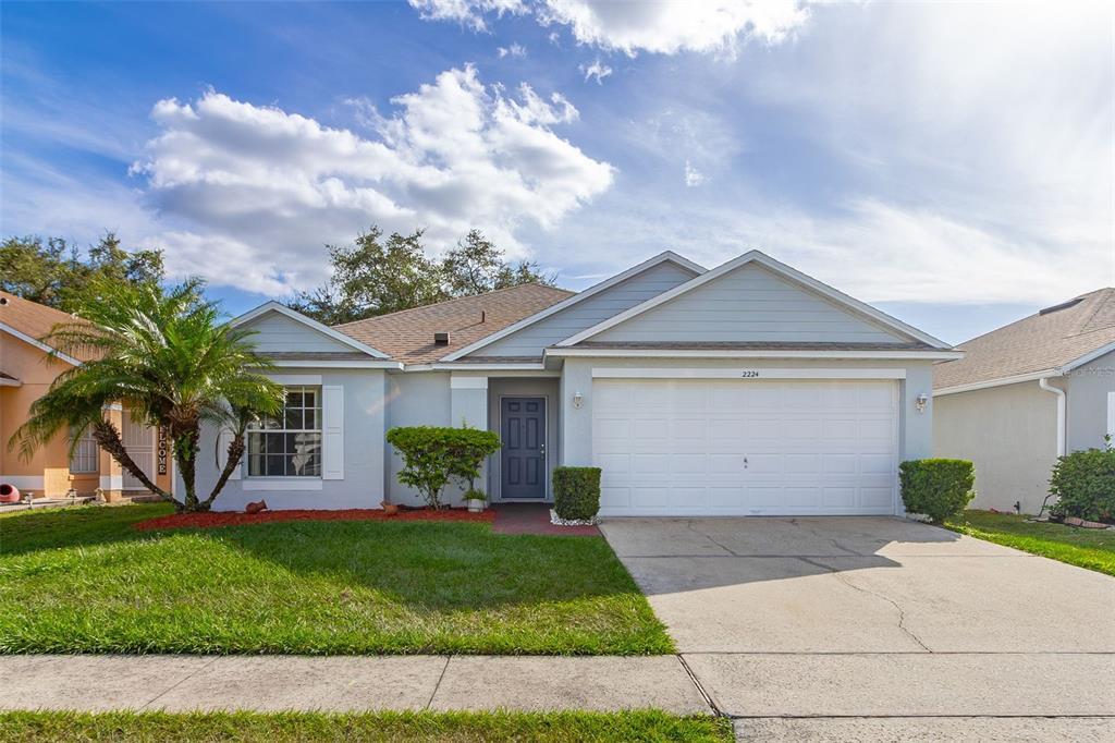 2224 Mallard Creek Cir in Kissimmee, FL - Building Photo