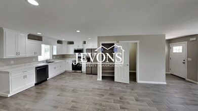 1604 Rock Ave in Yakima, WA - Foto de edificio - Building Photo