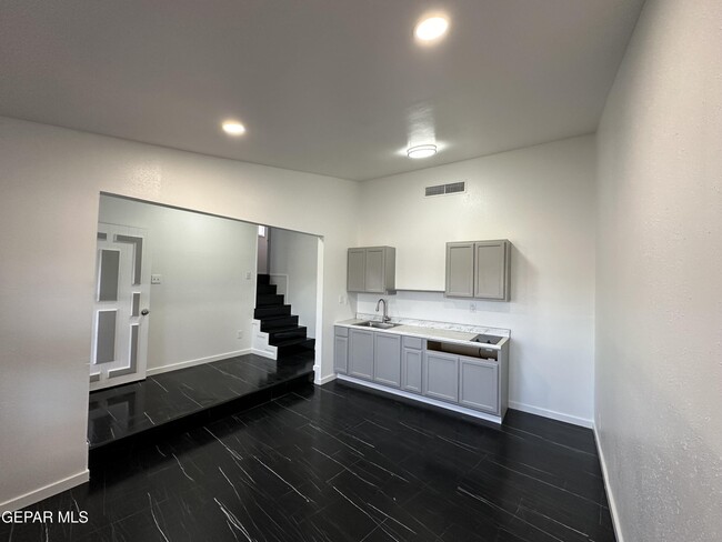 10408 Medwood Dr