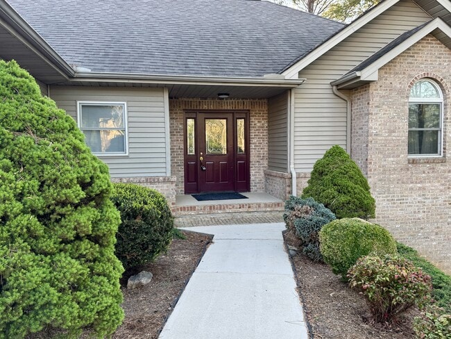 144 Gigi Ln in Loudon, TN - Building Photo - Building Photo