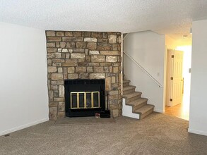 1811 S Quebec Way in Denver, CO - Building Photo - Building Photo