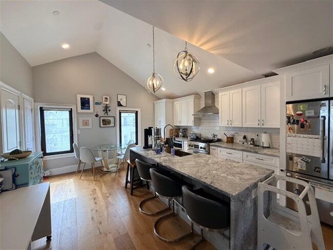 3 Village St, Unit 2