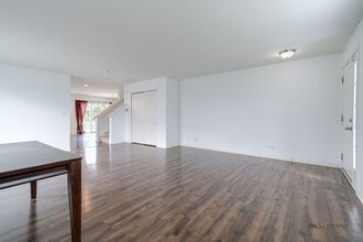 202 Minuet Cir in Volo, IL - Building Photo - Building Photo