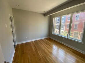 1642 Cambridge St in Philadelphia, PA - Building Photo - Building Photo