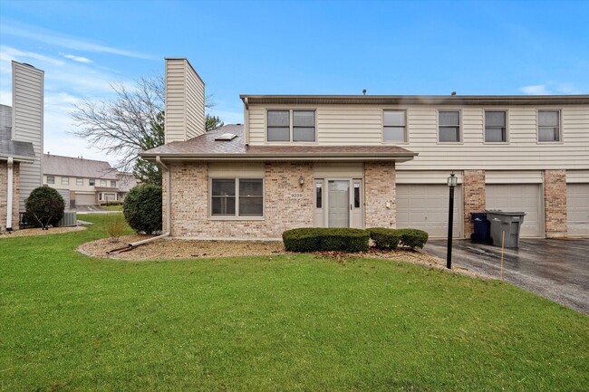 9228 Cliffside Ln in Orland Park, IL - Building Photo - Building Photo