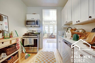 2842 N Whipple St, Unit 3 in Chicago, IL - Foto de edificio - Building Photo