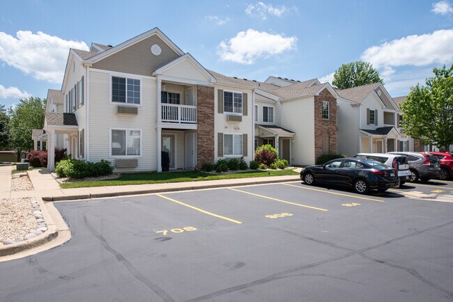 1600 McClure Rd in Aurora, IL - Building Photo - Building Photo