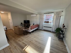 2129 19th St N in Arlington, VA - Foto de edificio - Building Photo