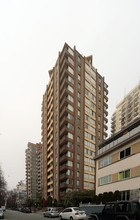 Lincoln House in Vancouver, BC - Building Photo - Building Photo