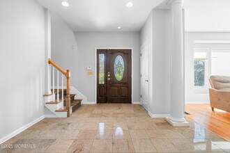230 Norwood Ave in Deal, NJ - Foto de edificio - Building Photo