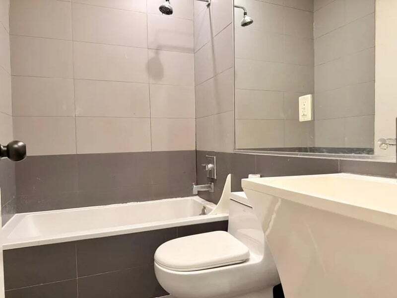 Furnished room/NOT APARTMENT in Brooklyn, NY - Building Photo