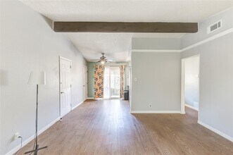 1204 Woodfield Dr in Austin, TX - Building Photo - Building Photo