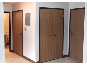1602 Pioneer Ct in Thief River Falls, MN - Building Photo - Building Photo
