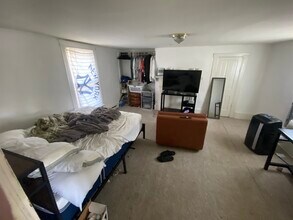 206 Giles Rd in Blacksburg, VA - Foto de edificio - Building Photo