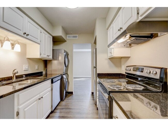 Lake Country Village Apartments