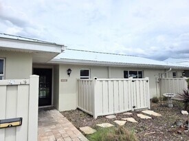 11580 W Kingfisher Ct in Crystal River, FL - Building Photo