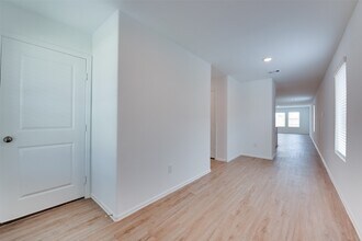 4134 Oakland Vw St in Baytown, TX - Building Photo - Building Photo