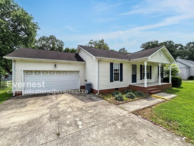 128 Thrasher Pike in Soddy Daisy, TN - Building Photo - Building Photo