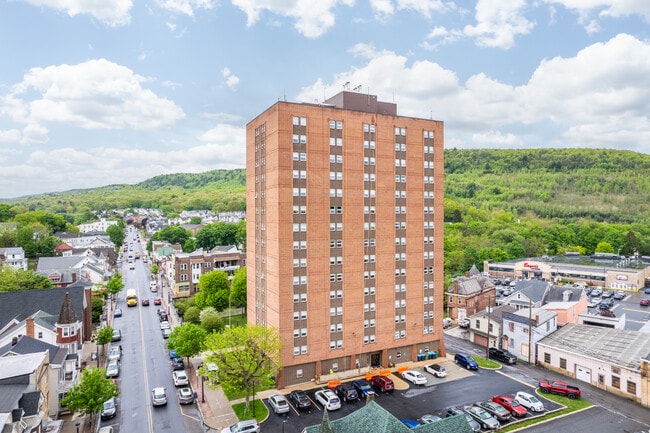 Tamaqua High Rise in Tamaqua, PA - Building Photo - Building Photo
