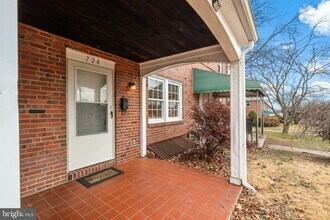 724 Edmondson Ave in Catonsville, MD - Building Photo - Building Photo