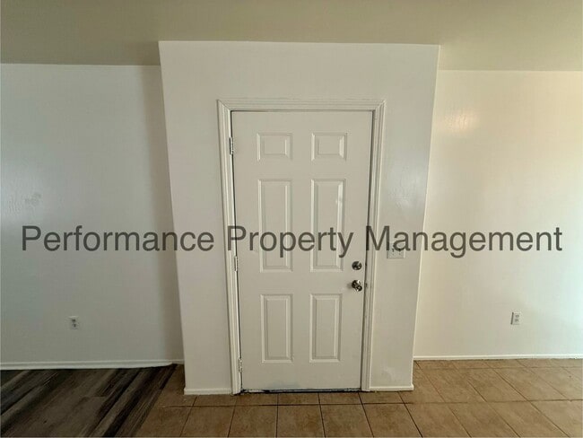 1408 E 9th St in Bakersfield, CA - Foto de edificio - Building Photo