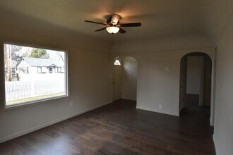 2515 Wiard St in Klamath Falls, OR - Building Photo - Building Photo