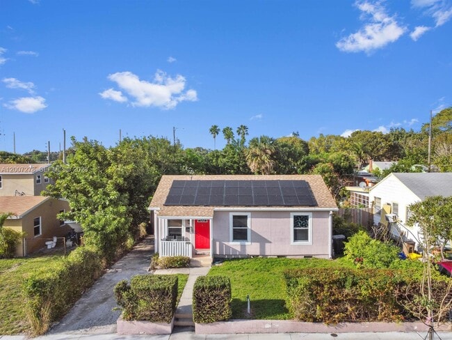 property at 931 35th St