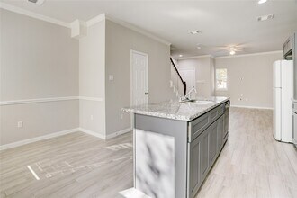 1045 Marcolin St in Houston, TX - Building Photo - Building Photo