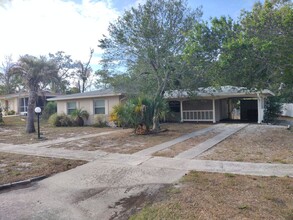 6374 Post Ct in Spring Hill, FL - Building Photo - Building Photo