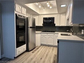 2748 Heritage Ct in Las Vegas, NV - Building Photo - Building Photo