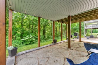 6690 Green Valley Ct SE in Caledonia, MI - Building Photo - Building Photo