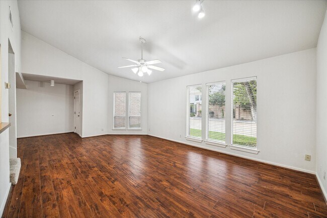 1864 S Gessner Rd in Houston, TX - Building Photo - Building Photo