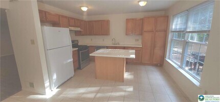 1600 Greystone Cir in Alburtis, PA - Building Photo - Building Photo