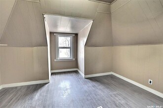 1945 St John St in Regina, SK - Building Photo - Building Photo