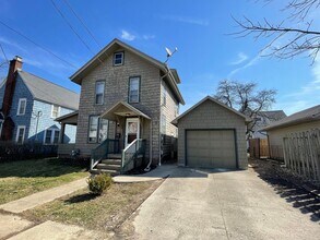 825 Chestnut St in Ashland, OH - Building Photo - Building Photo