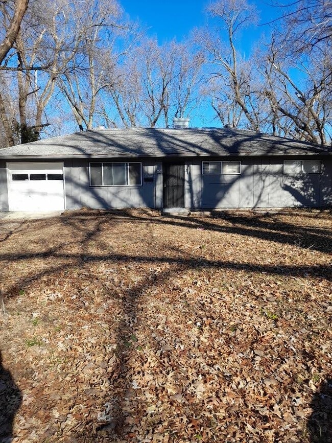 property at 8406 E 114th Terrace