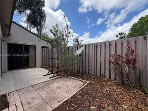 4151 Palm Bay Cir in West Palm Beach, FL - Building Photo - Building Photo