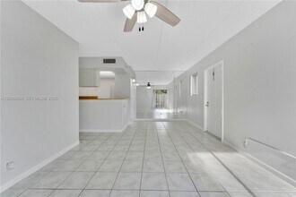 1799 Fairview Villas Dr in West Palm Beach, FL - Building Photo - Building Photo
