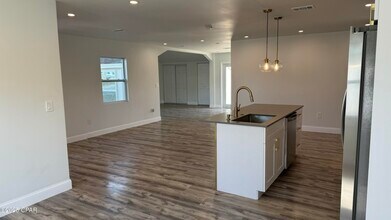 212 N Cove Blvd in Panama City, FL - Building Photo - Building Photo