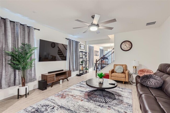 property at 2110 Goji Ln