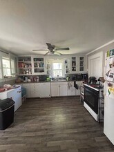 207 S Yale St in Vermillion, SD - Building Photo - Building Photo