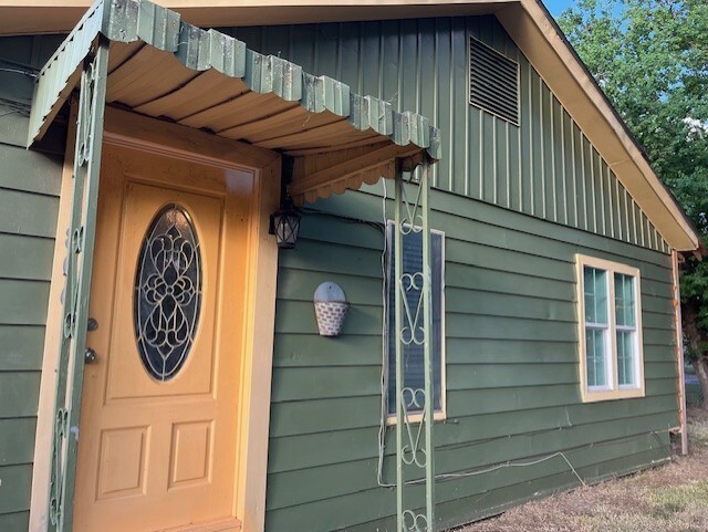 1806 N Ave S in Freeport, TX - Building Photo - Building Photo