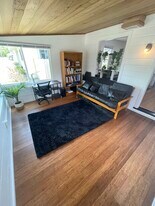 4520 Burlington Ave N, Unit STE A in St. Petersburg, FL - Building Photo