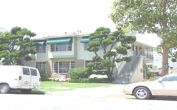 2749 E 2nd St in Long Beach, CA - Building Photo